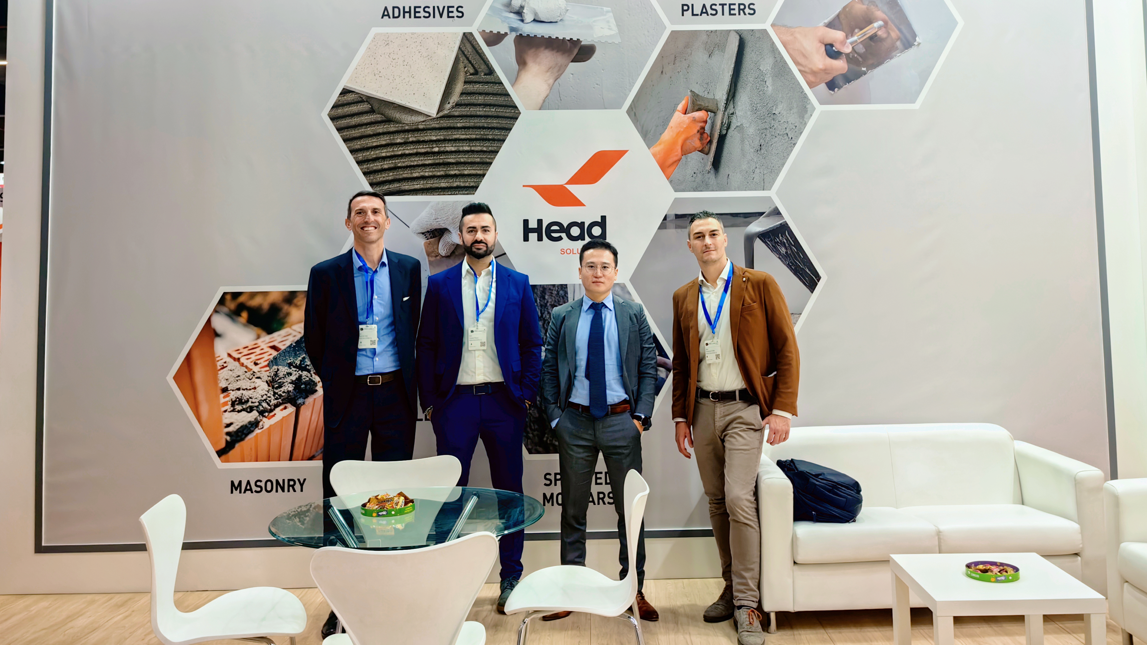 疫情过后 王者归来 | 9U(中国)一站式服务平台精彩亮相欧洲涂料展（ECS 2023）！