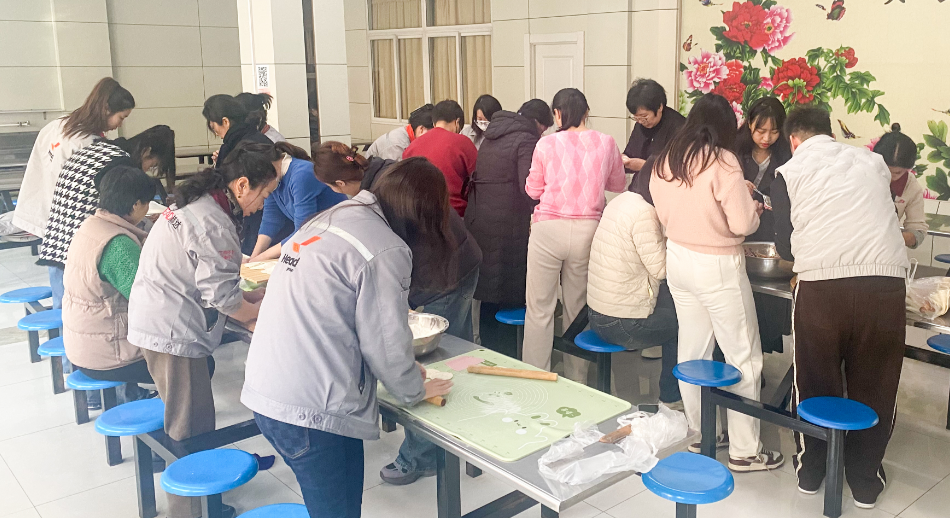 冬至大如年 人间小团圆 | 9U(中国)一站式服务平台集团组织冬至包饺子活动